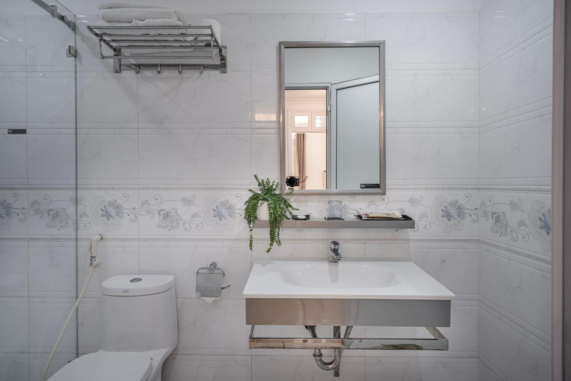 그레이스 호텔 Grace Hotel & Residence Ханой Екстер'єр фото